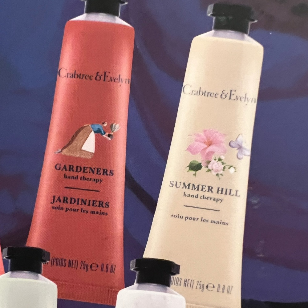 Crabtree & Evelyn NWT Gift Set of 12  0.9 OZ Assortment Hand Therapy Collection - Picture 4 of 9